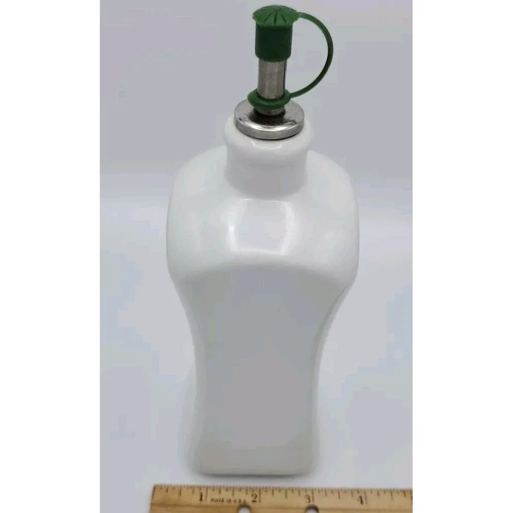 Fratelli Carli White Ceramic Olive‎ Oil Dispenser Green Leaf Metal Spout Quality